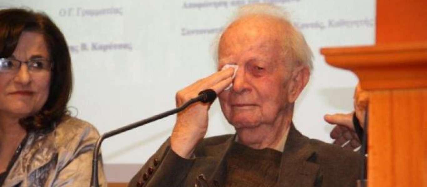 «Έφυγε» σε ηλικία 92 ετών ο φιλόλογος και ποιητής Τάκης Καρβέλης